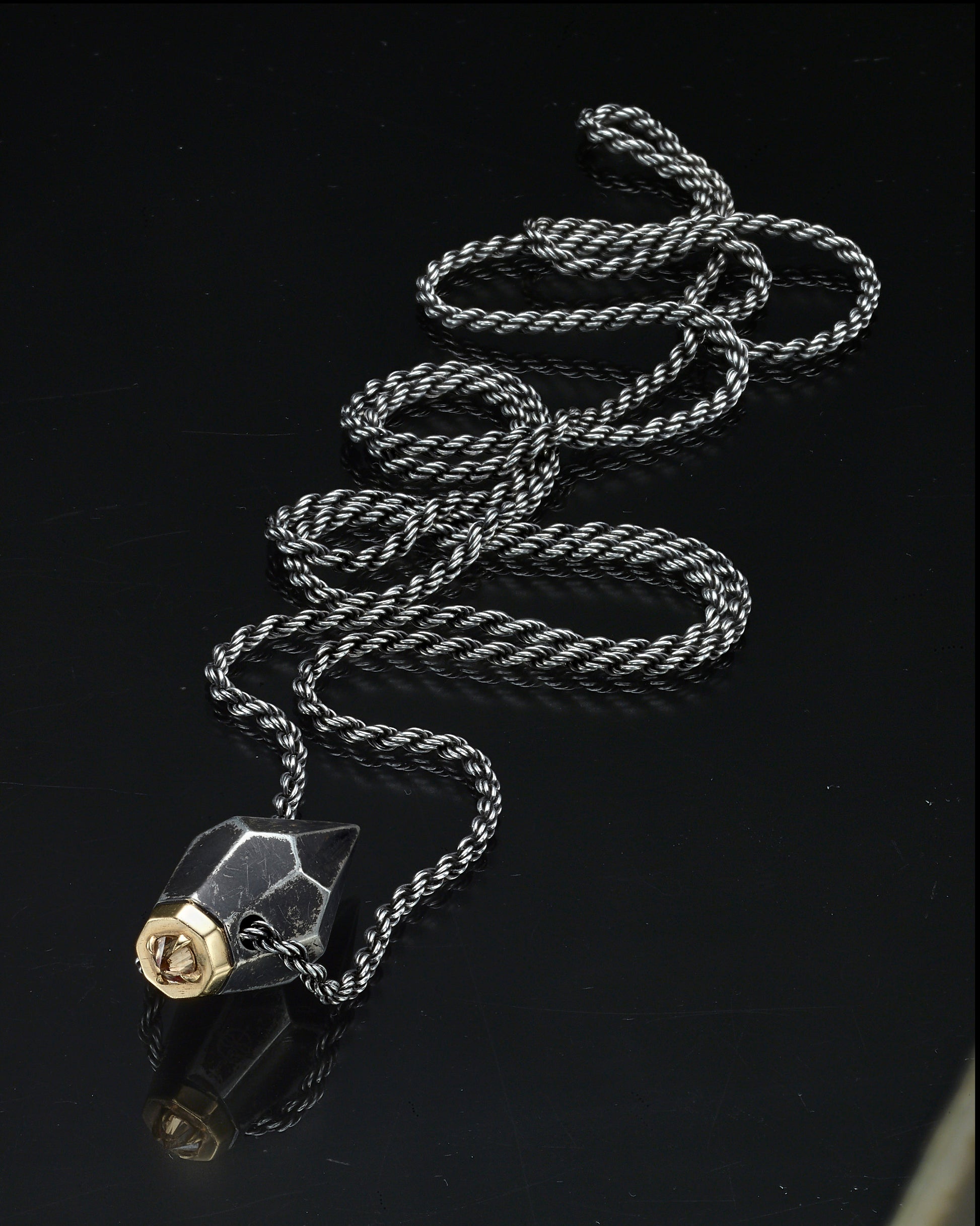 The Pendulum Pendant