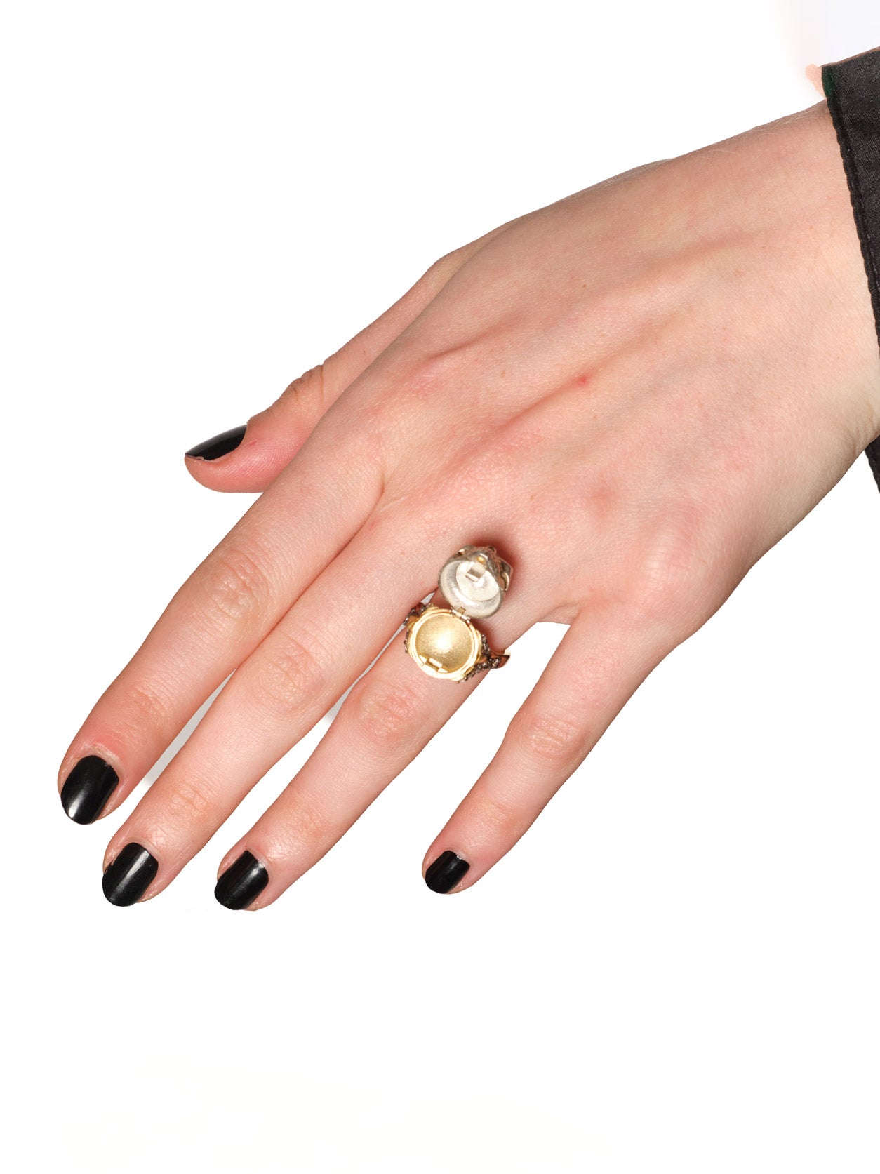 Secret Skull Ring