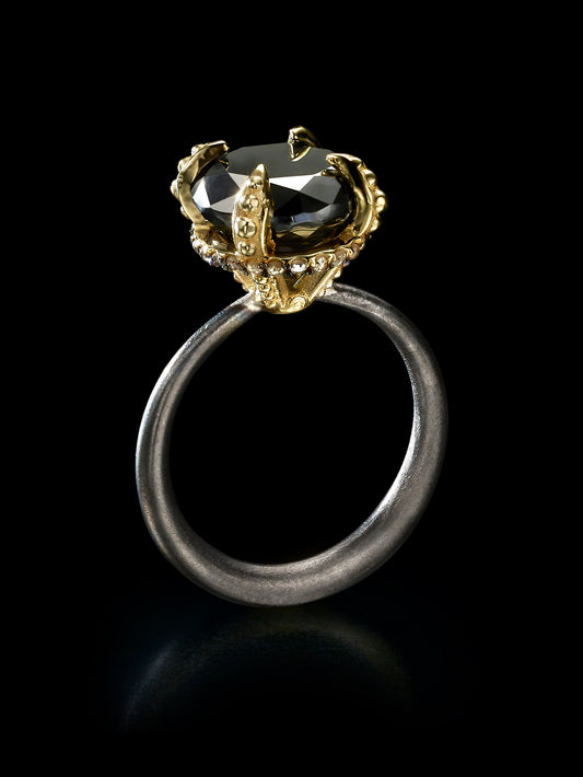 The Black Queen Ring